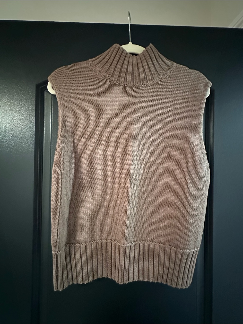 Abercrombie & Fitch Sleeveless Turtleneck Sweater Vest in Taupe